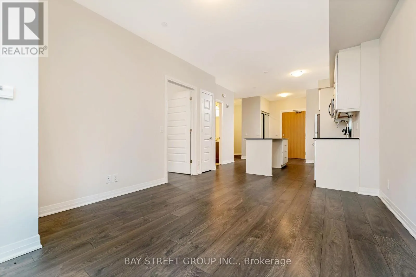 523 - 128 GROVEWOOD COMMON