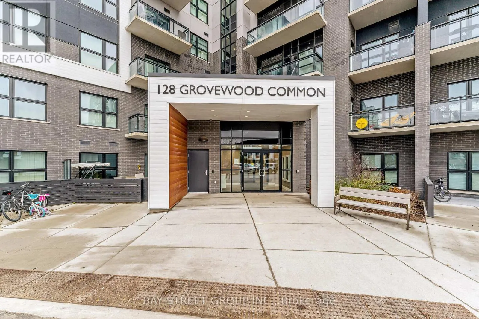 523 - 128 GROVEWOOD COMMON