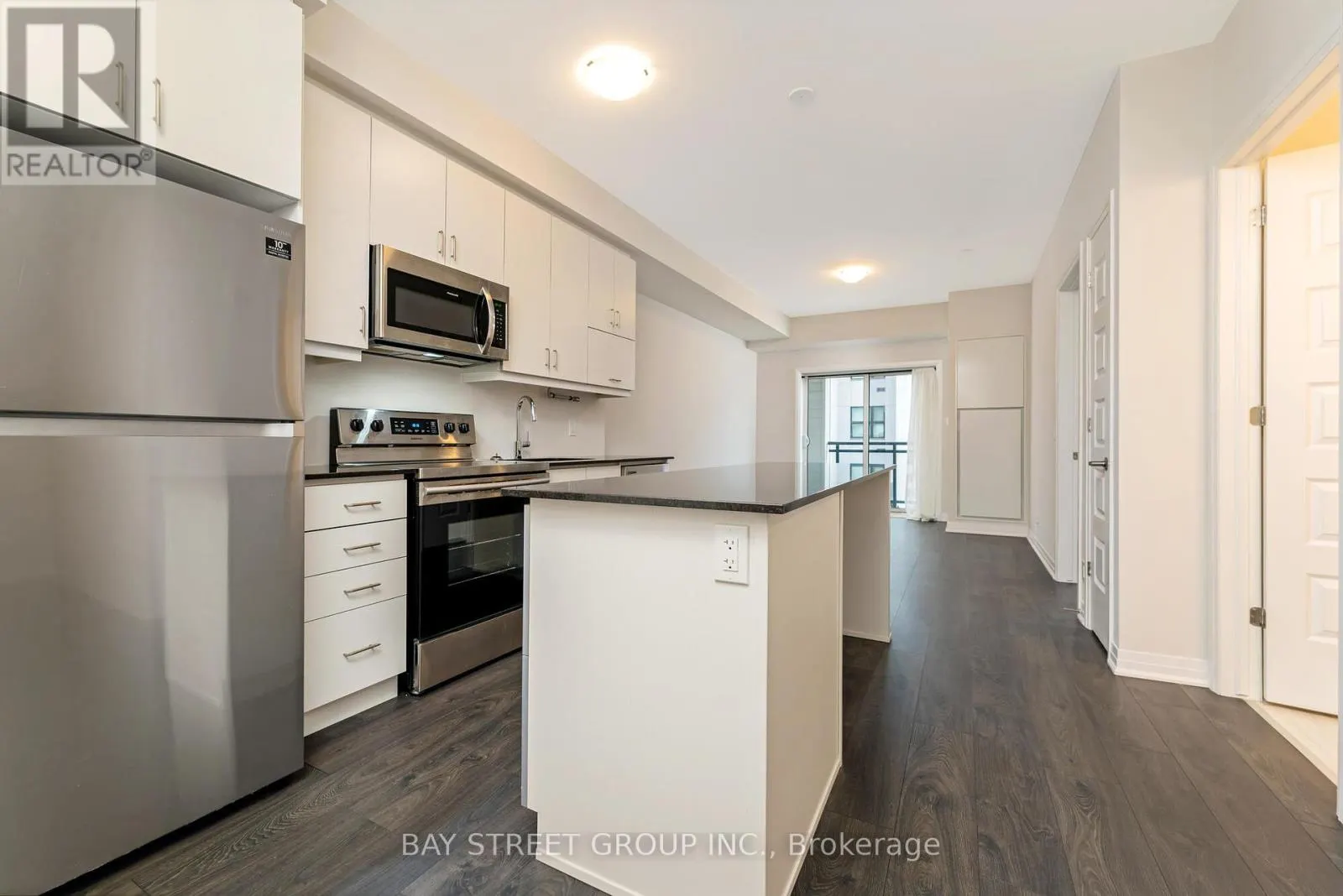 523 - 128 GROVEWOOD COMMON