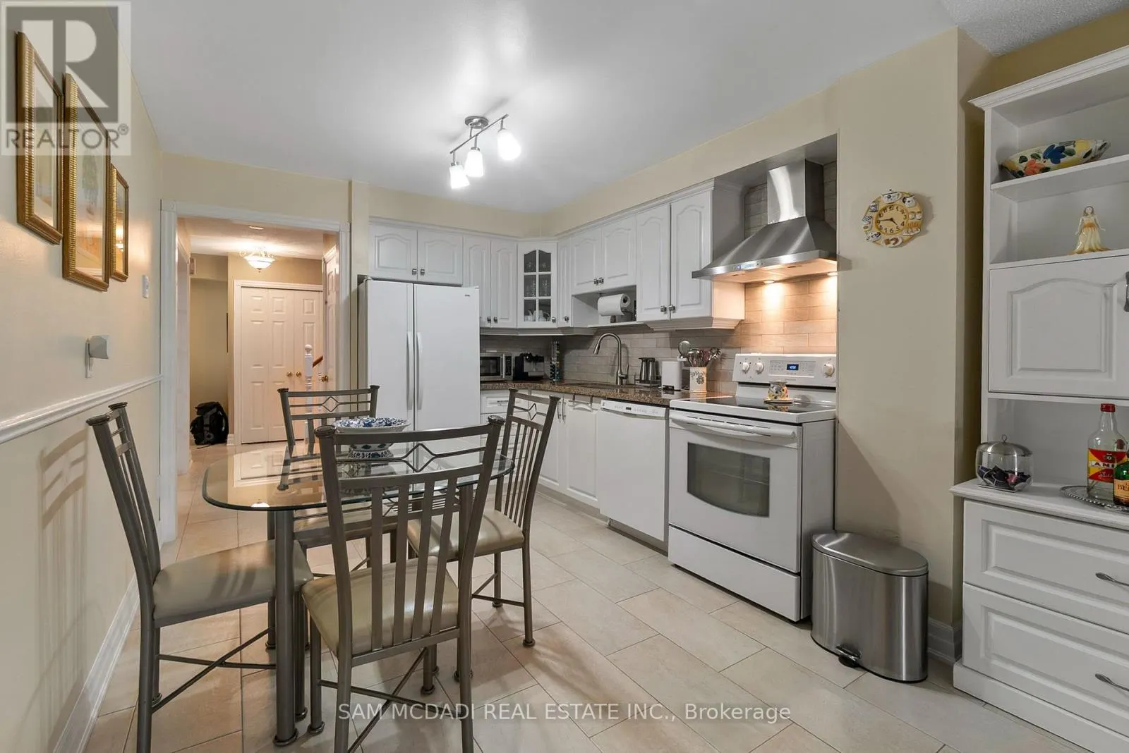 4260 SHELBY CRESCENT