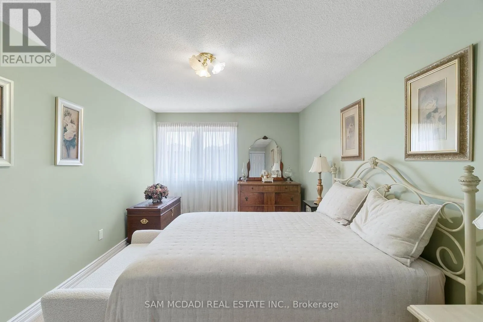 4260 SHELBY CRESCENT