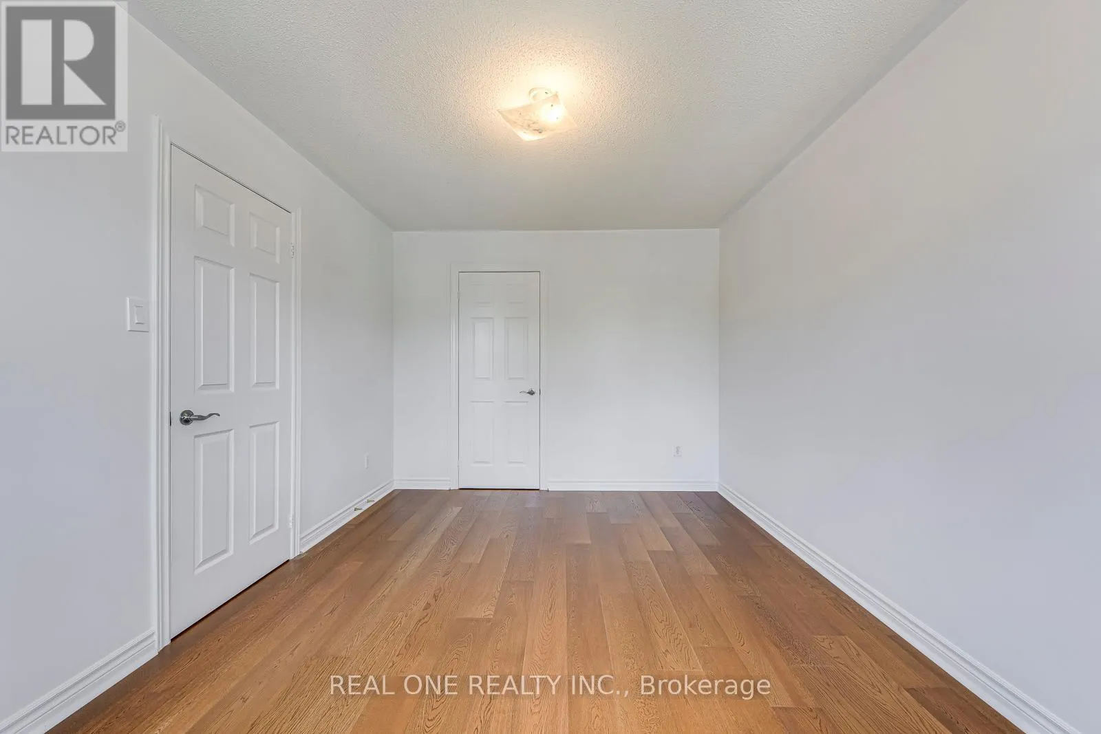 5192 CASTLEFIELD DRIVE