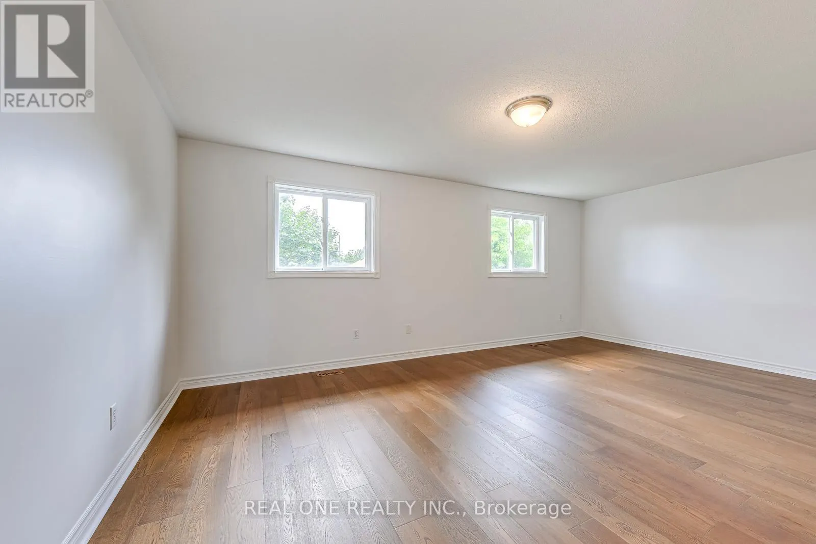 5192 CASTLEFIELD DRIVE