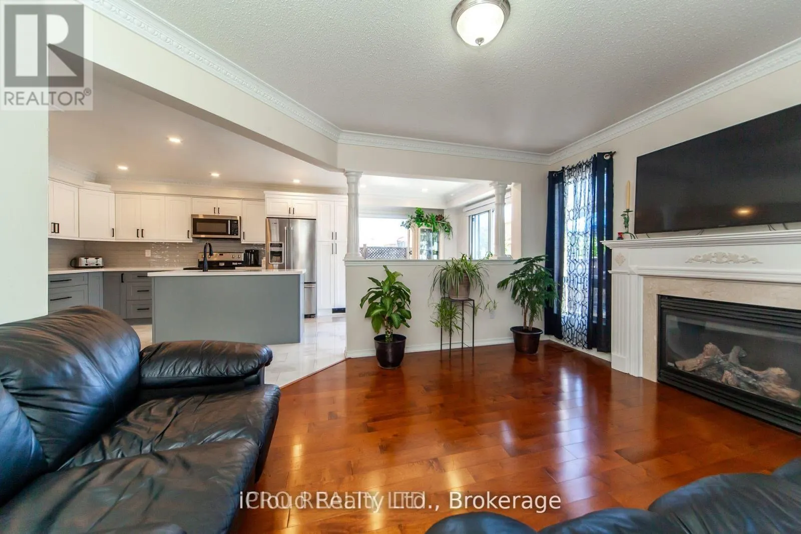 3391 CRIMSON KING CIRCLE