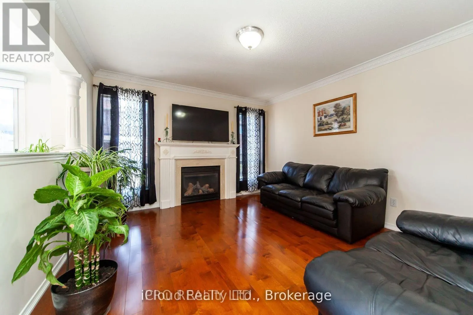 3391 CRIMSON KING CIRCLE