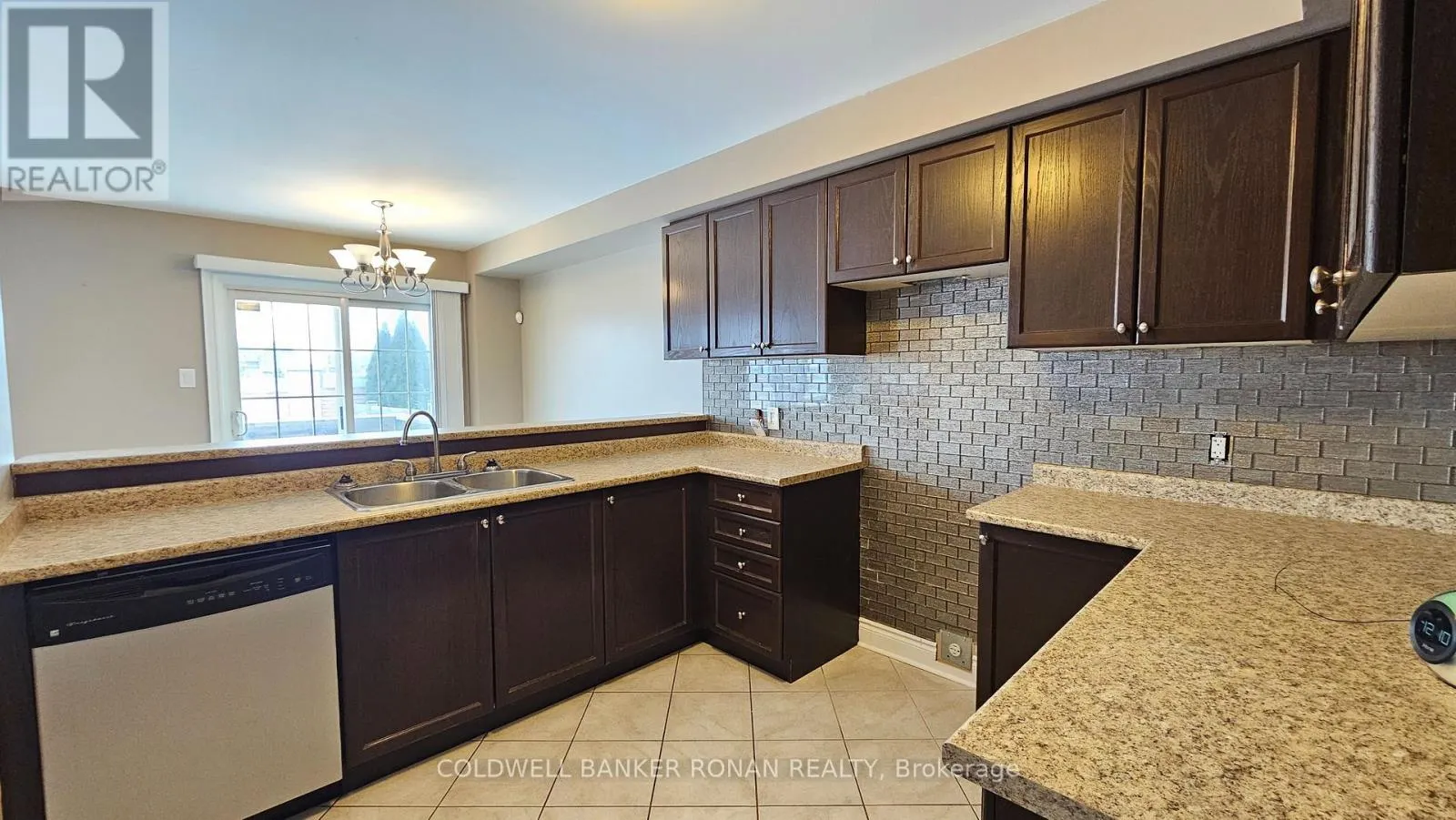 116 TOMABROOK CRESCENT