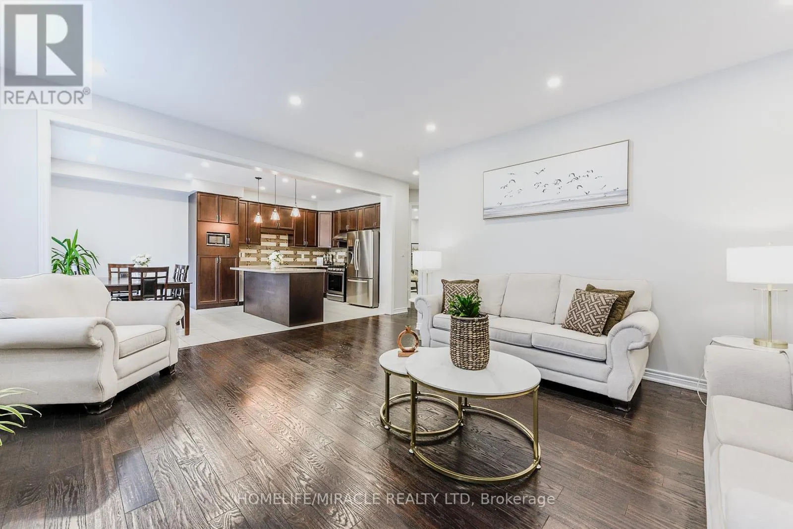 122 BONNIE BRAES DRIVE