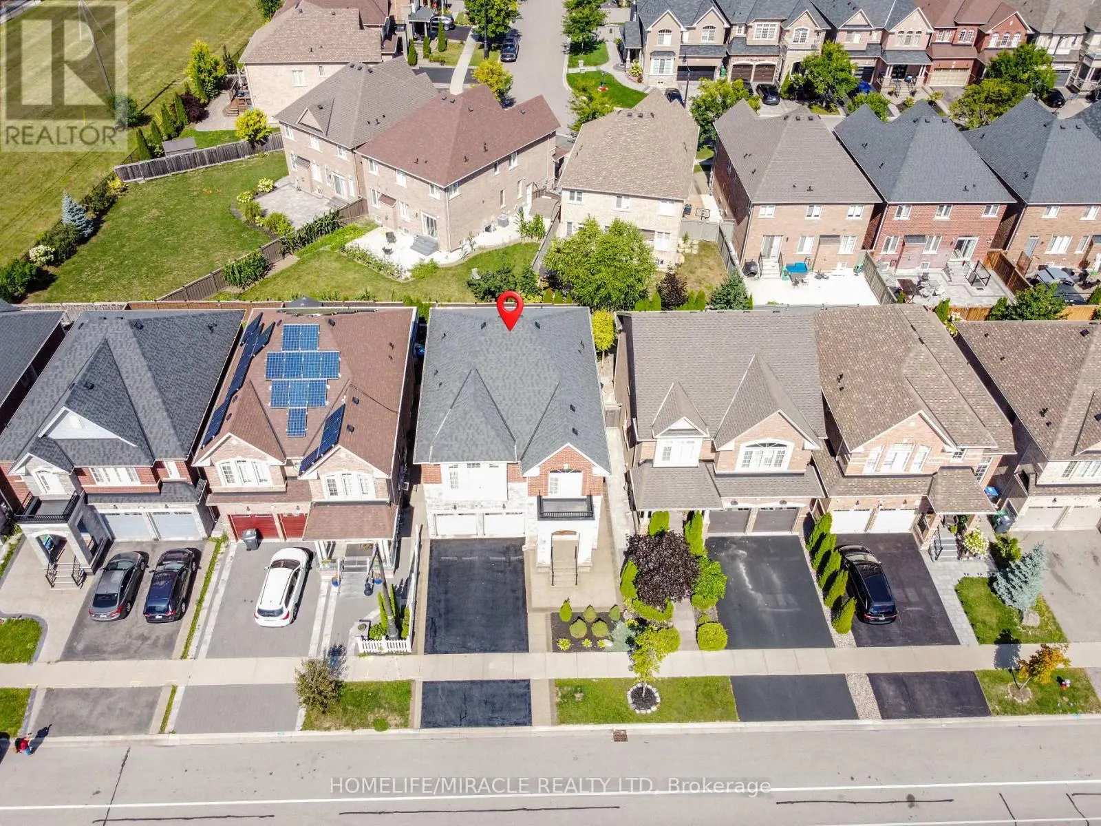 122 BONNIE BRAES DRIVE