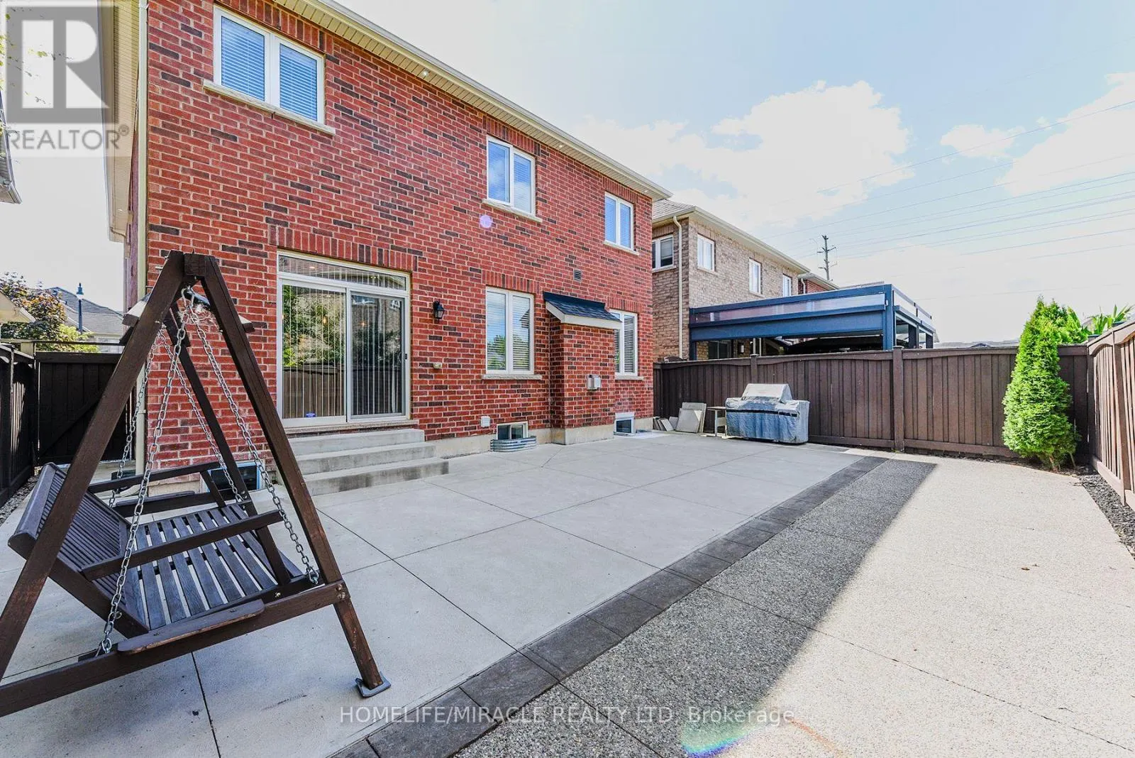 122 BONNIE BRAES DRIVE