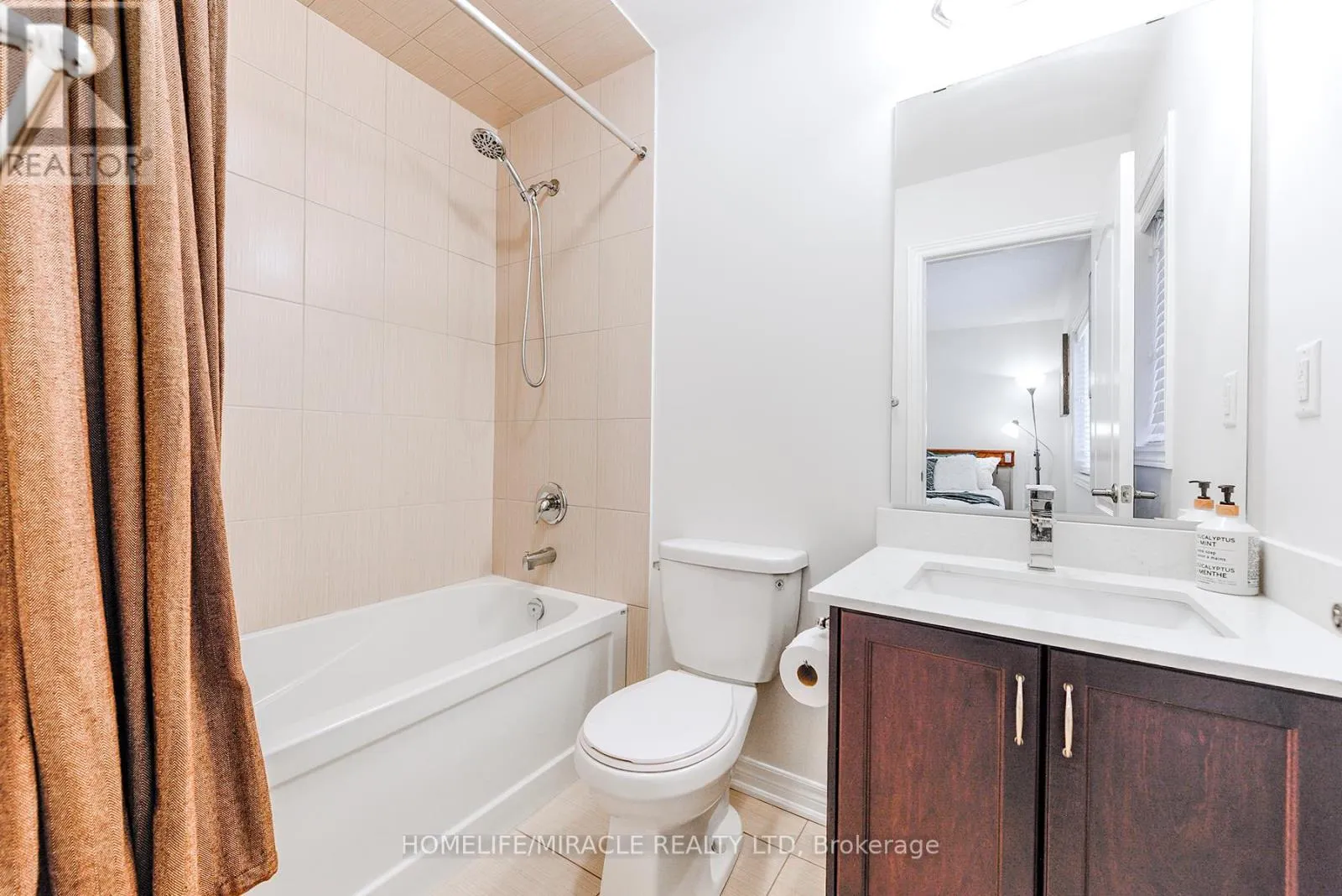 122 BONNIE BRAES DRIVE