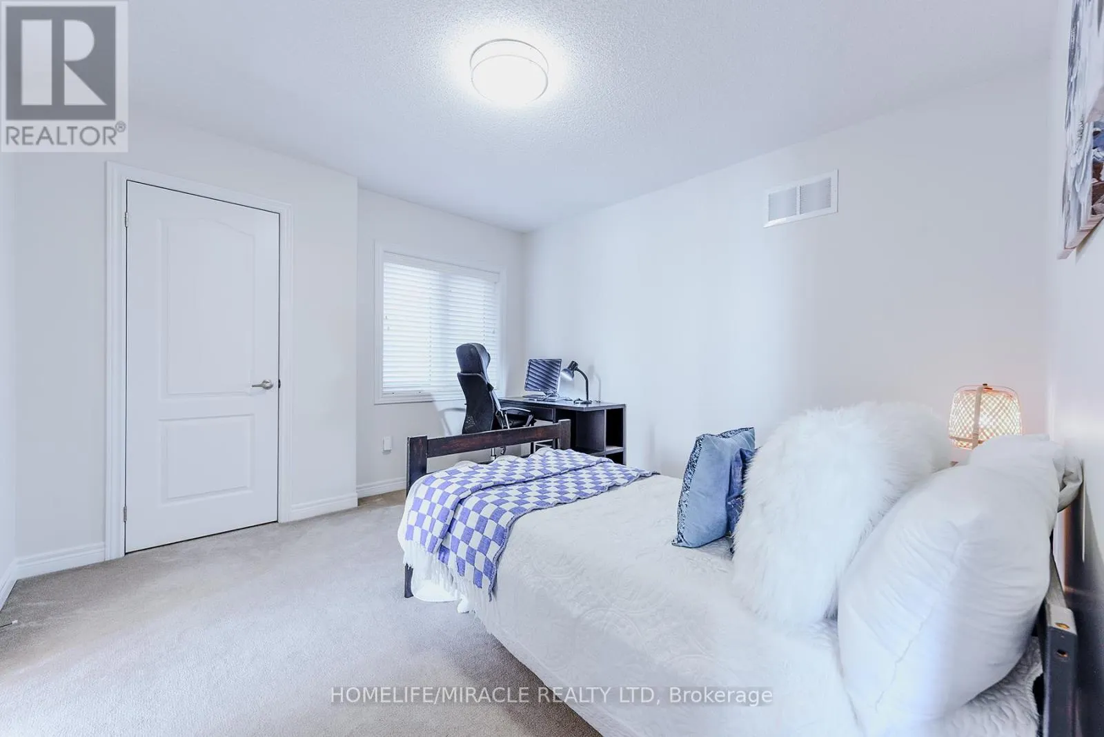 122 BONNIE BRAES DRIVE