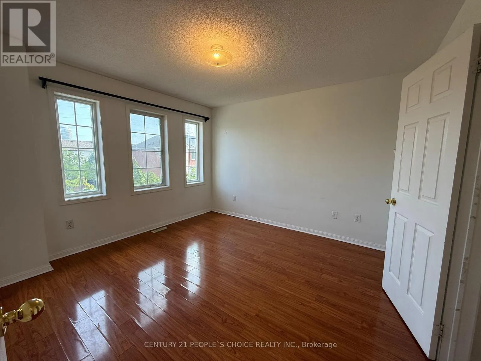 182 - 80 ACORN PLACE