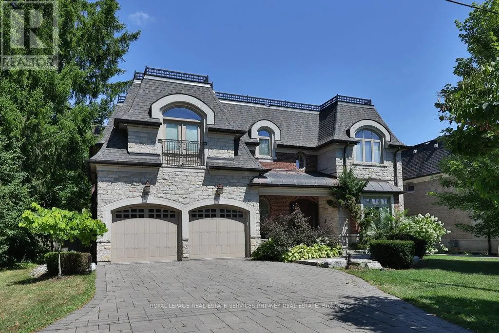 1569 GLENHILL CRESCENT