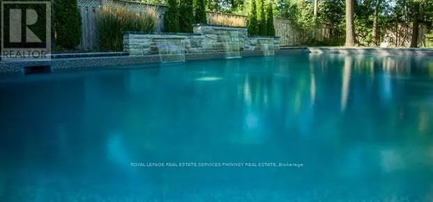 1569 GLENHILL CRESCENT