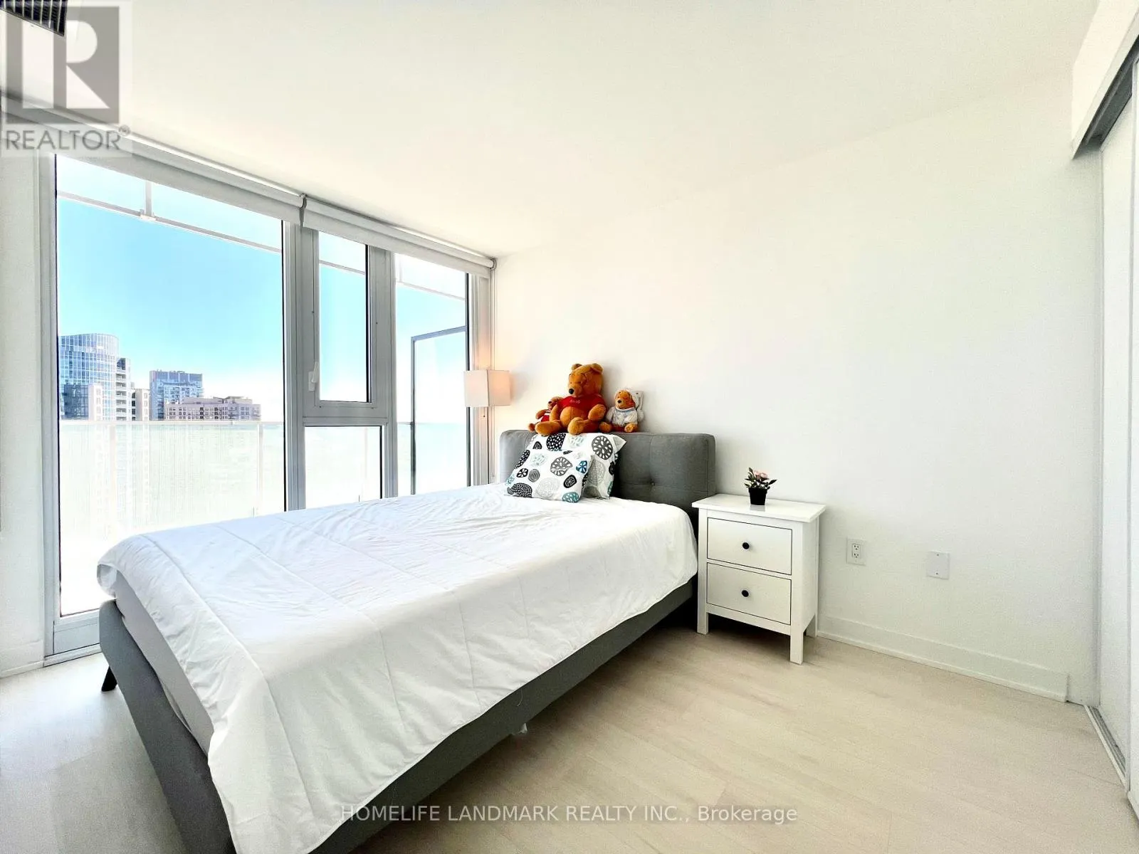 2312 - 3900 CONFEDERATION PARKWAY