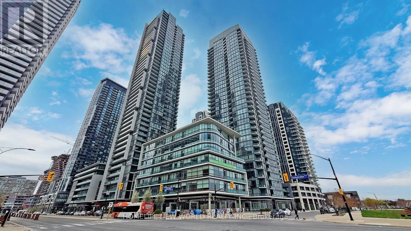 2402 - 4070 CONFEDERATION PARKWAY