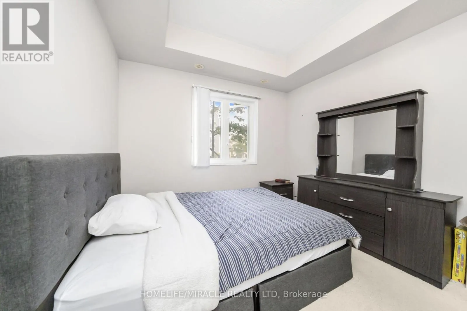 85 - 60 FAIRWOOD CIRCLE