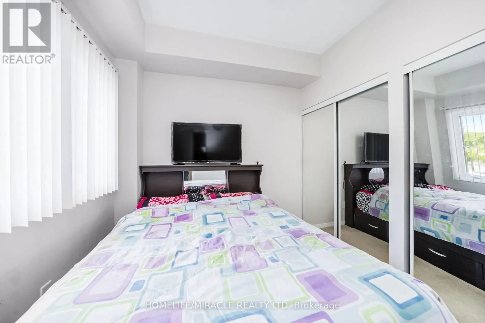 85 - 60 FAIRWOOD CIRCLE