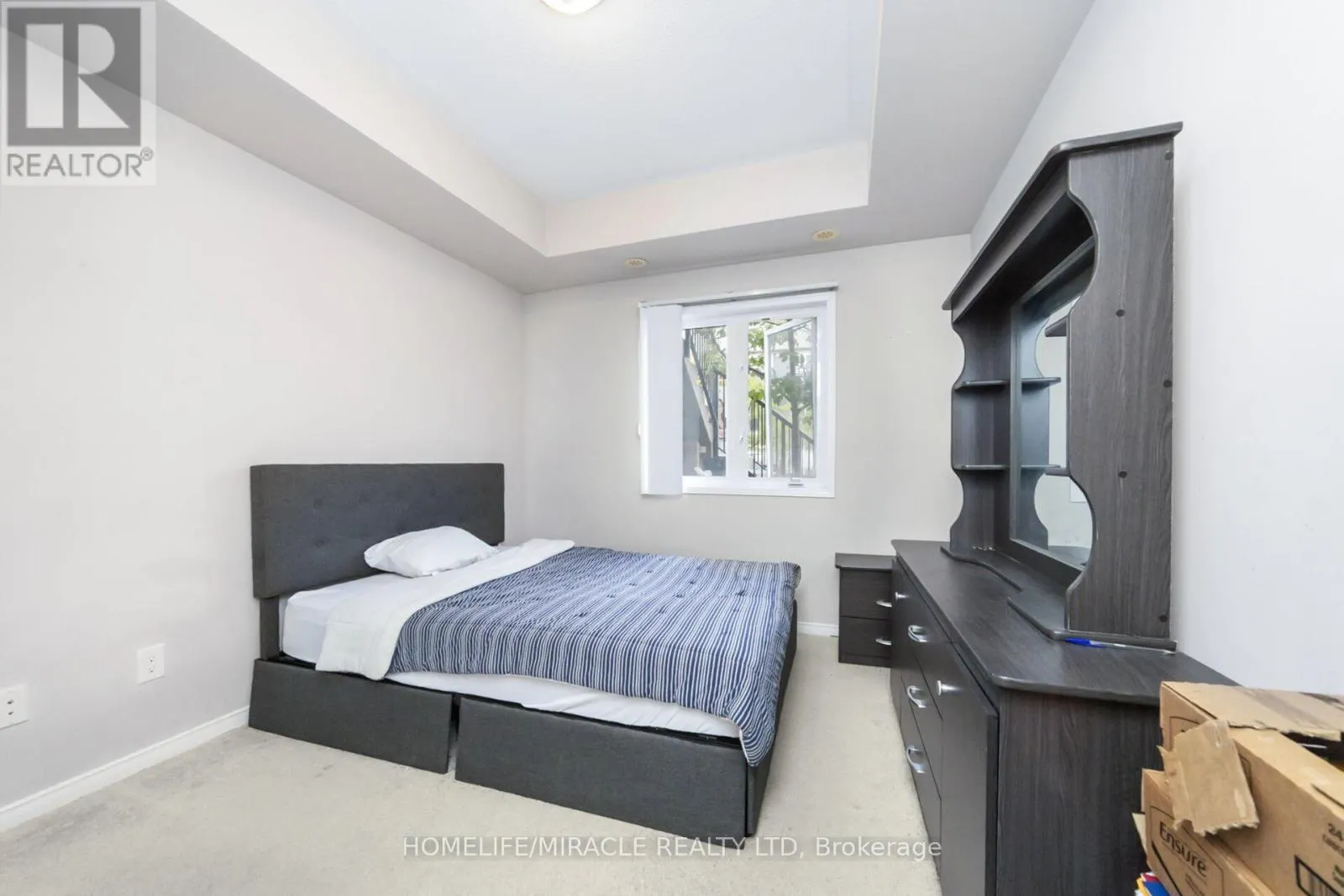 85 - 60 FAIRWOOD CIRCLE