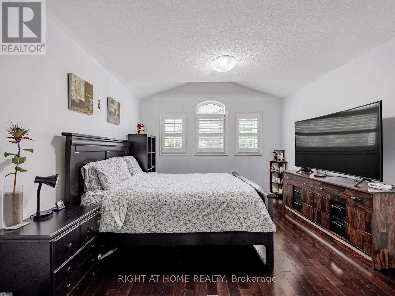 5326 MARBLEWOOD DRIVE