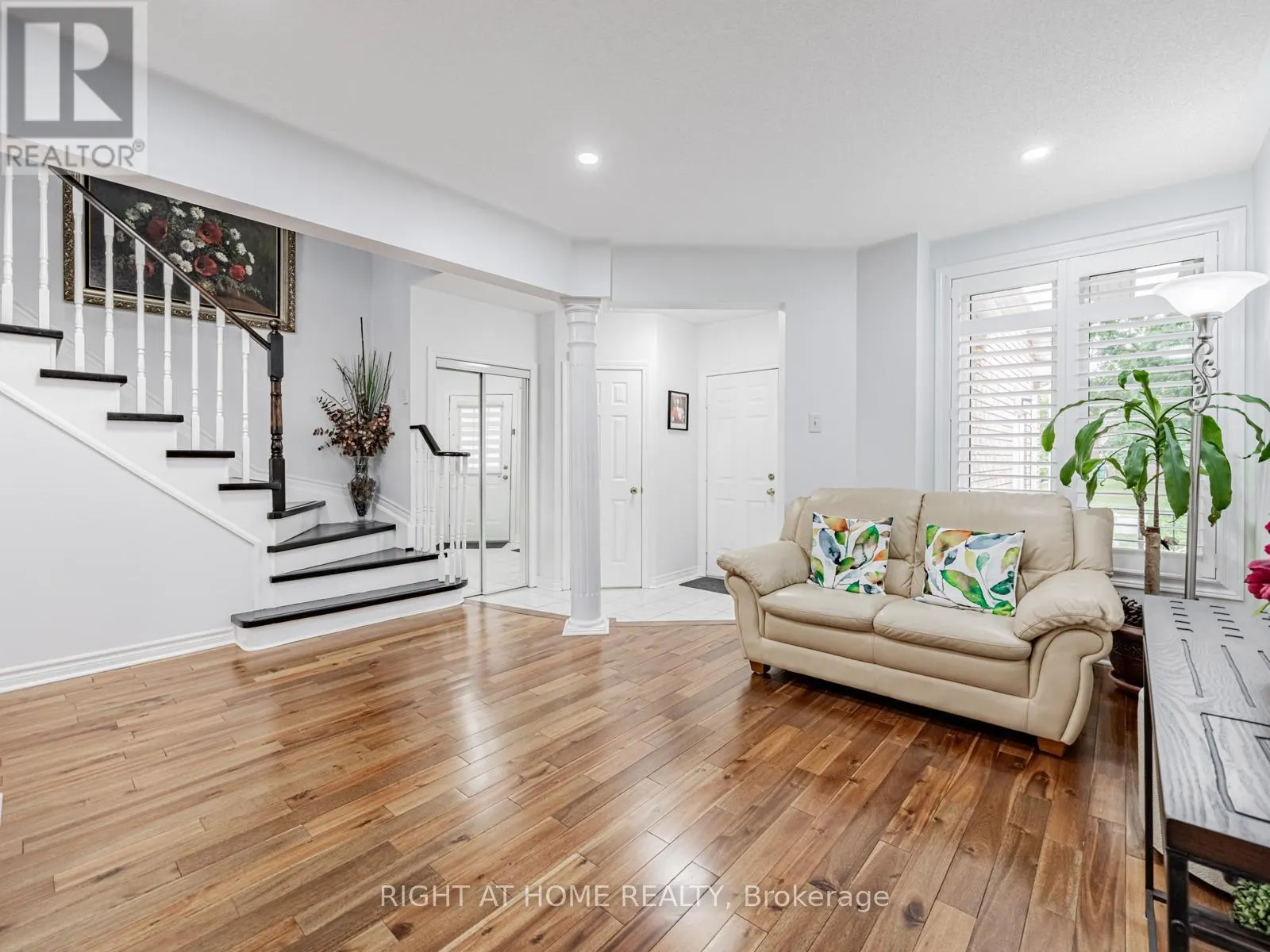 5326 MARBLEWOOD DRIVE