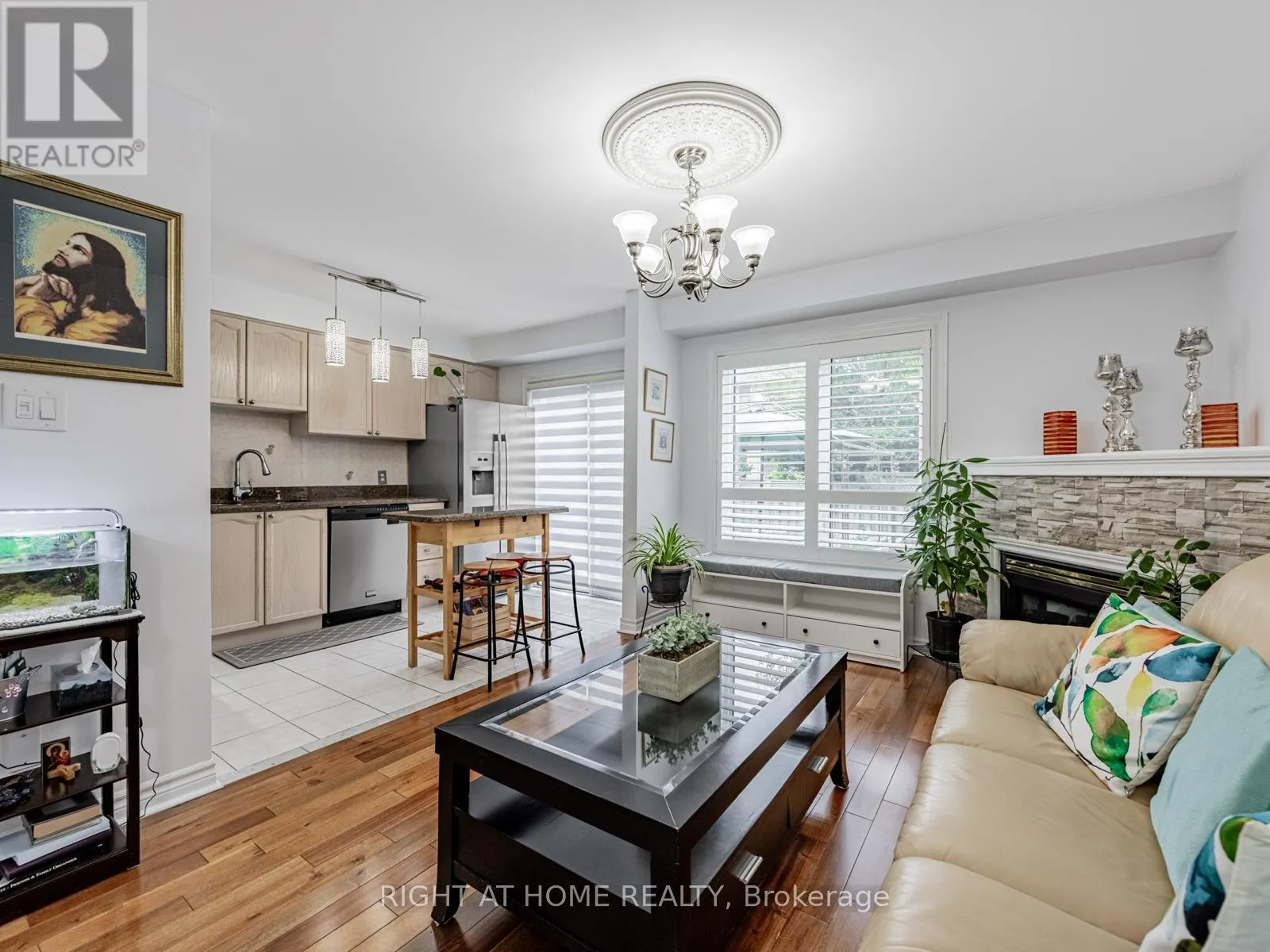 5326 MARBLEWOOD DRIVE