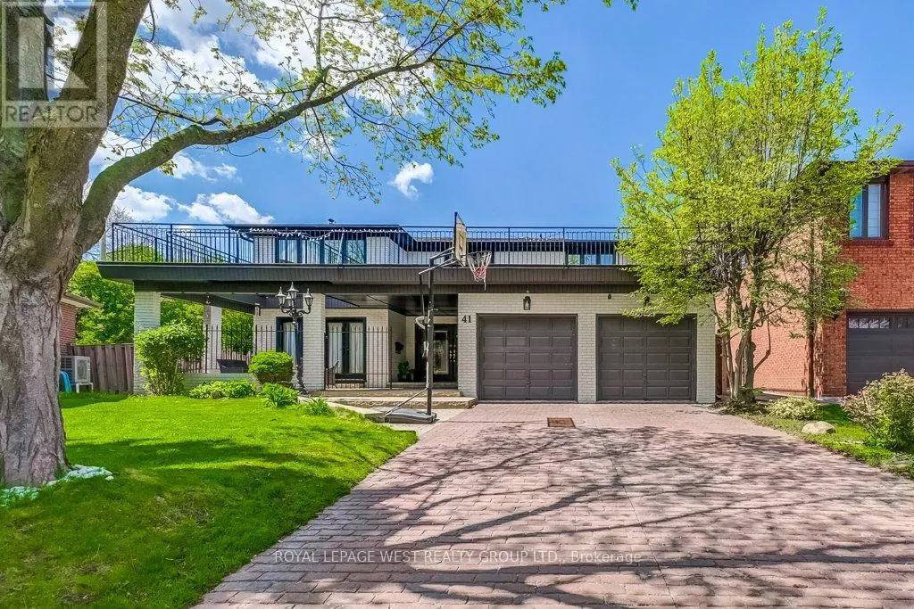 41 VANCHO CRESCENT