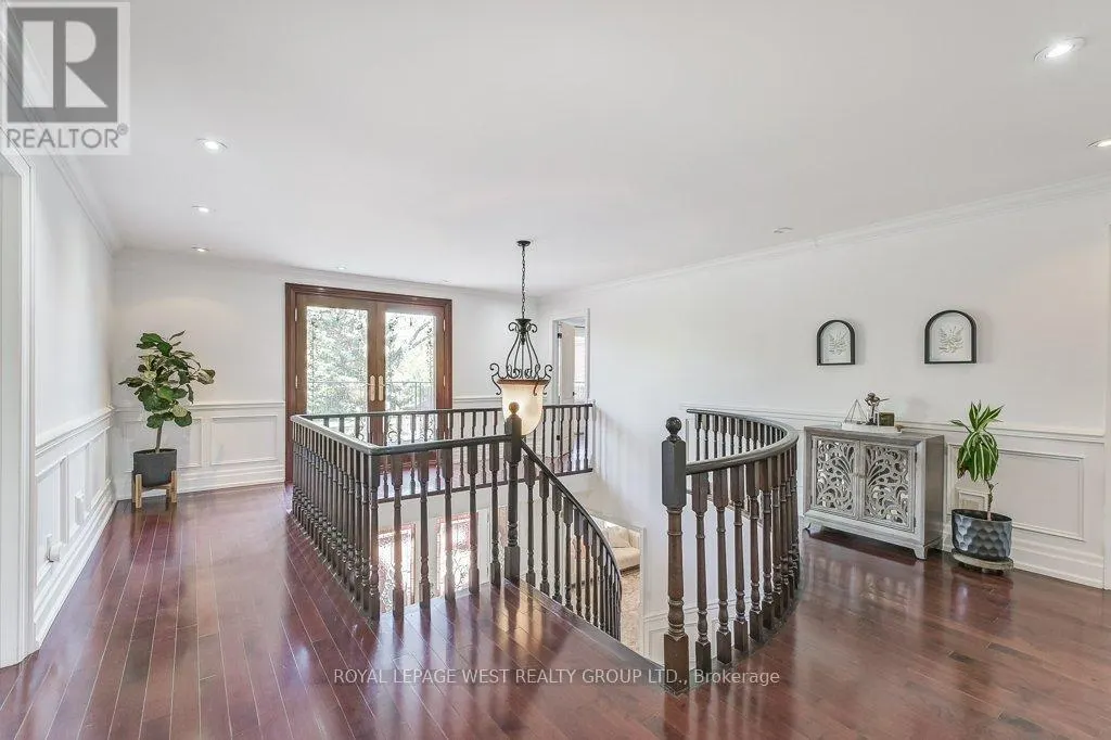 41 VANCHO CRESCENT