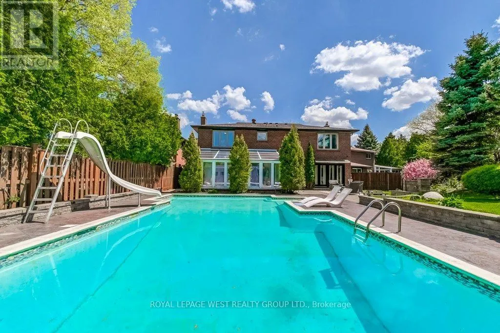 41 VANCHO CRESCENT