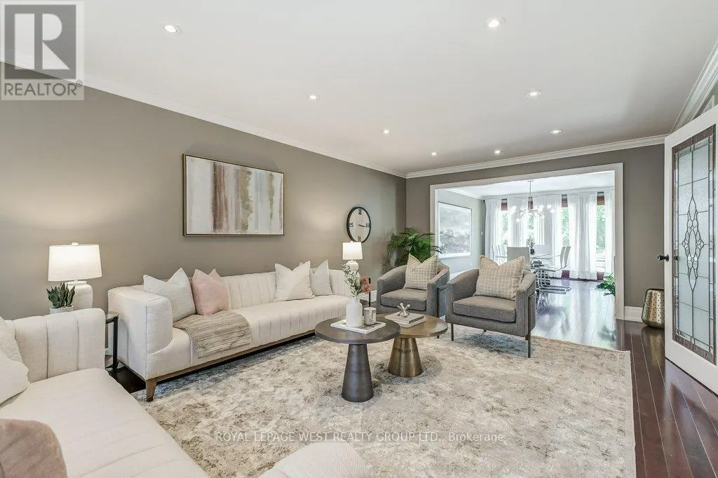 41 VANCHO CRESCENT