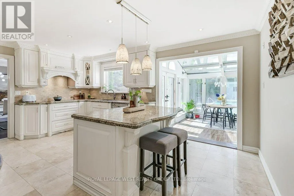 41 VANCHO CRESCENT