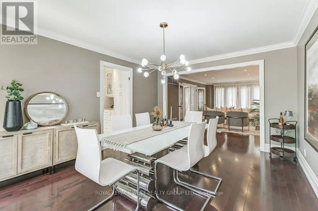 41 VANCHO CRESCENT