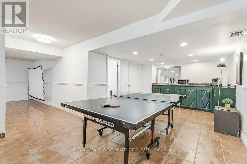 41 VANCHO CRESCENT