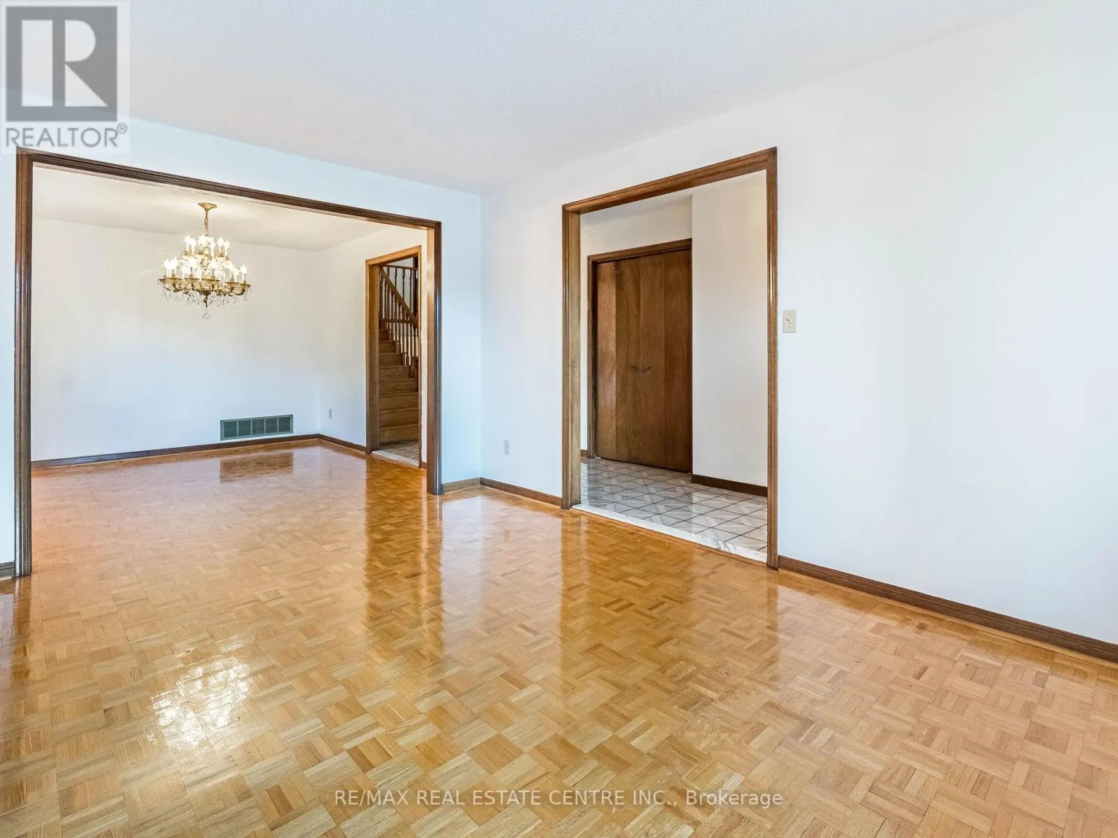 3137 SUNNYHILL DRIVE