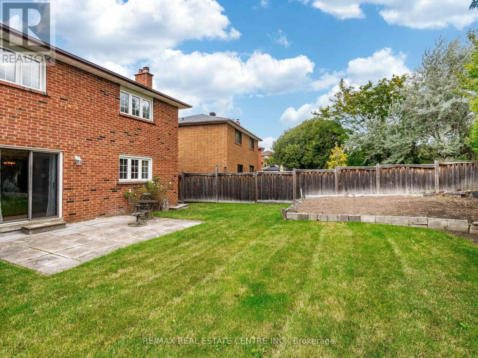 3137 SUNNYHILL DRIVE