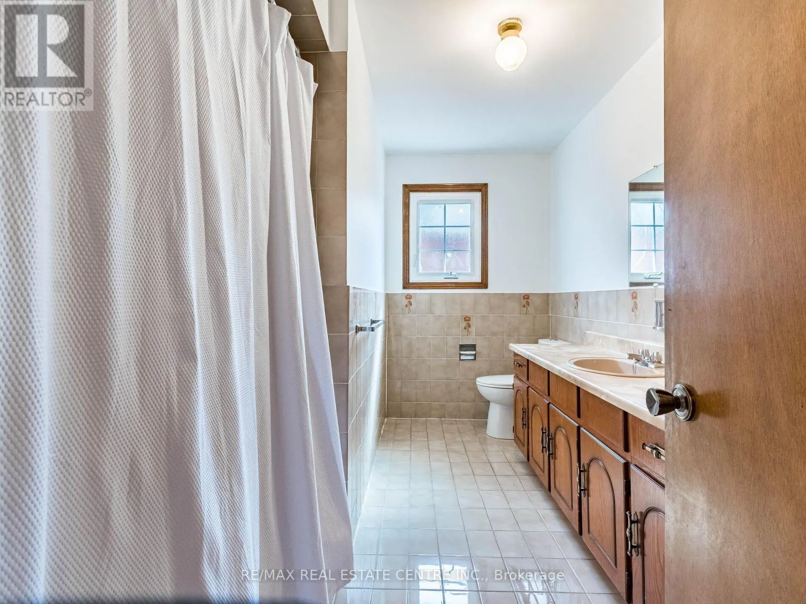 3137 SUNNYHILL DRIVE