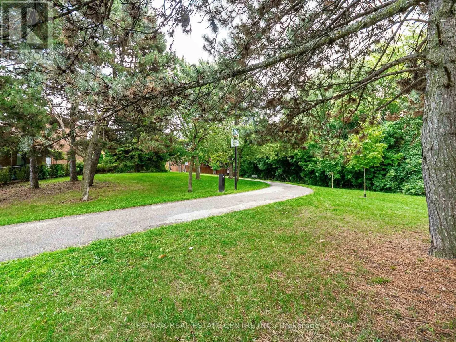 3137 SUNNYHILL DRIVE