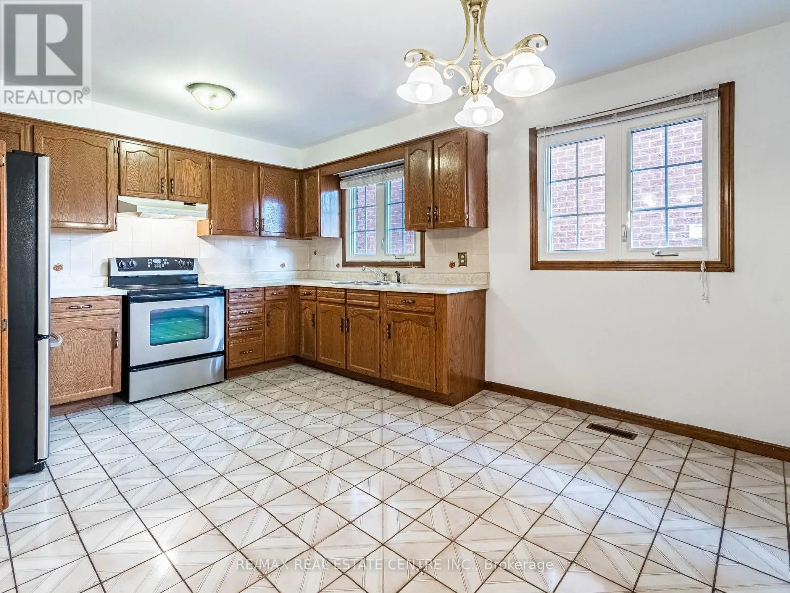 3137 SUNNYHILL DRIVE