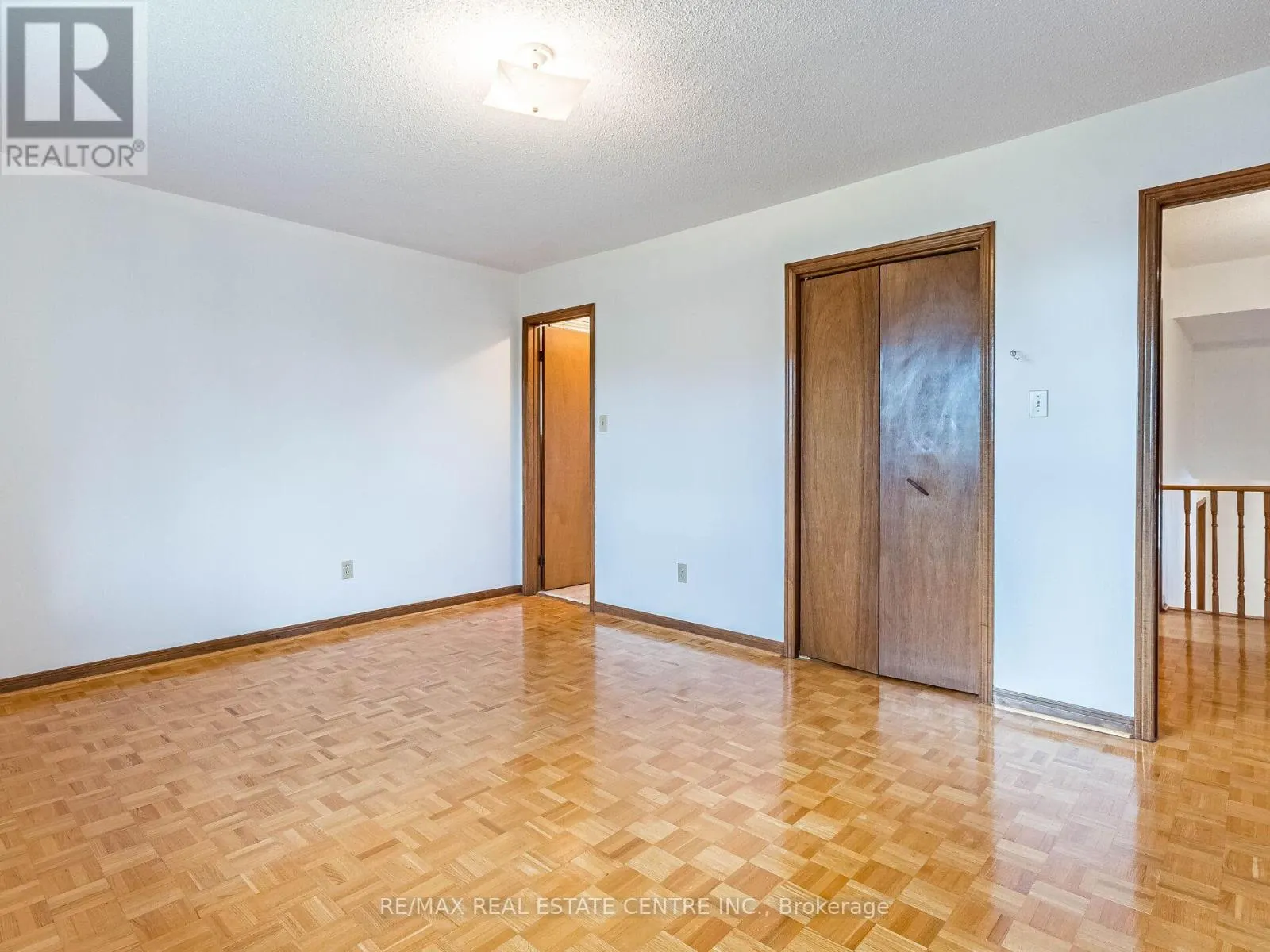 3137 SUNNYHILL DRIVE