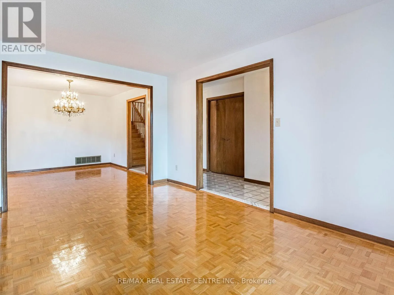 3137 SUNNYHILL DRIVE