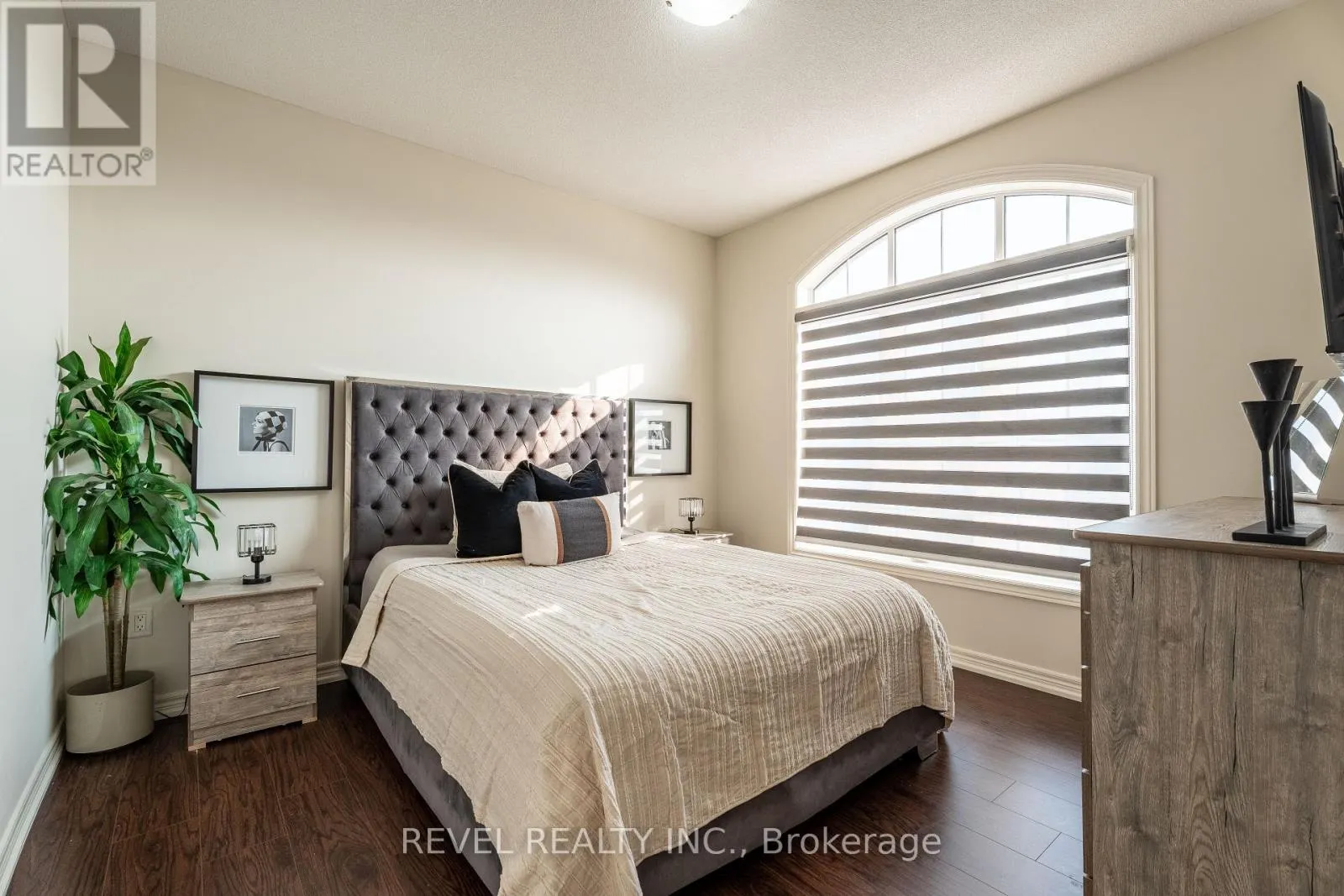 555 VETERANS DRIVE