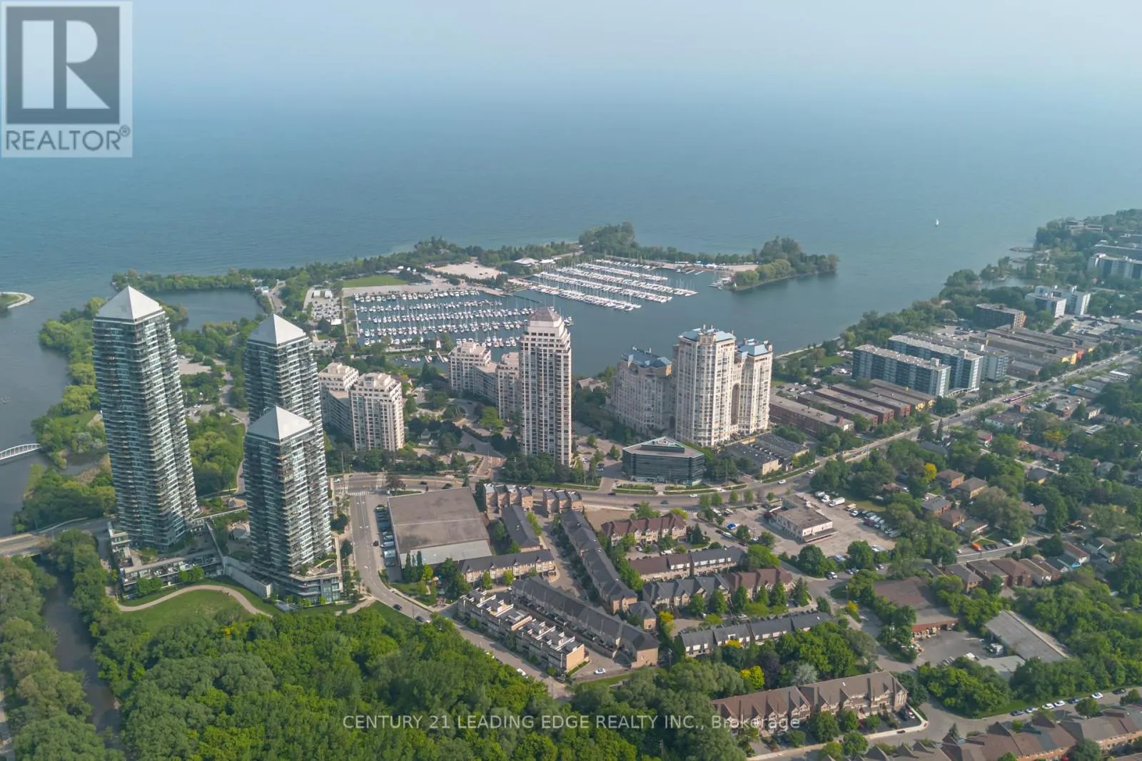601 - 2240 LAKE SHORE BOULEVARD W
