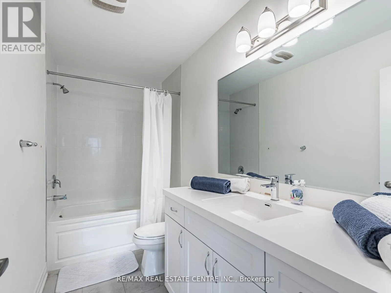 86 - 975 WHITLOCK AVENUE