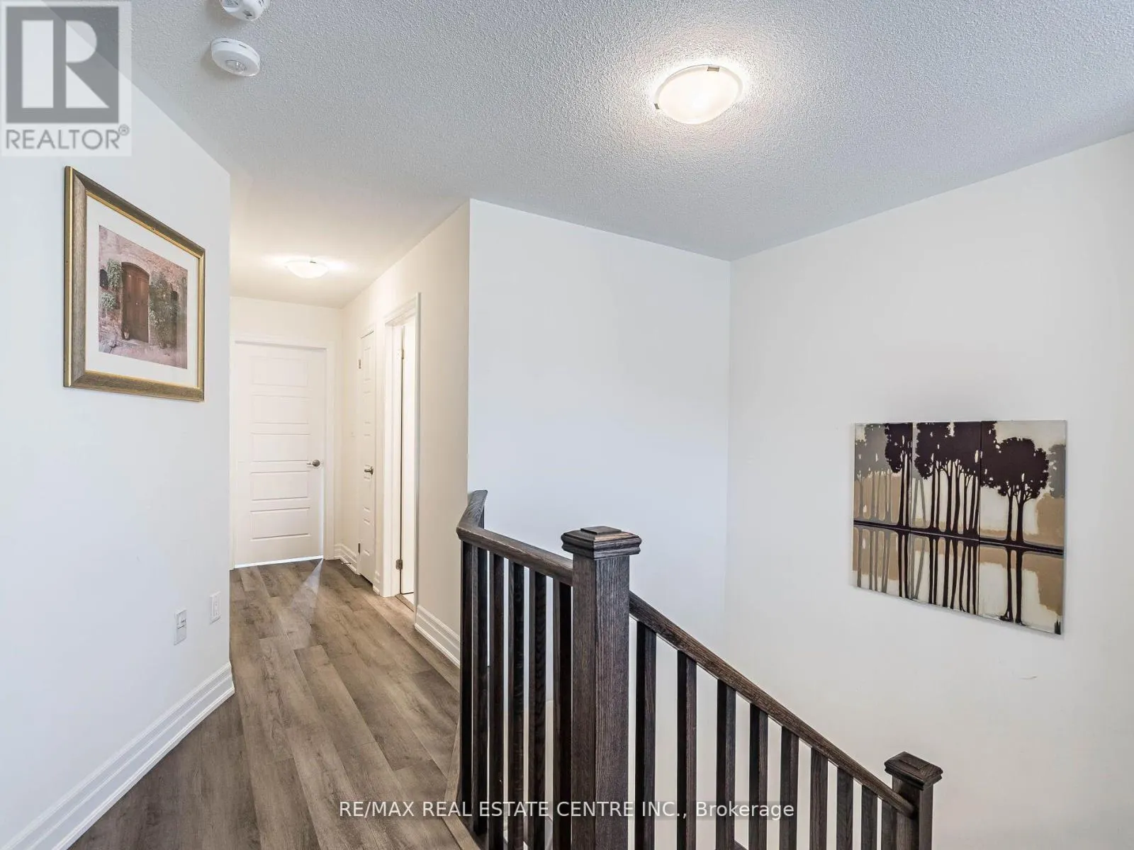 86 - 975 WHITLOCK AVENUE
