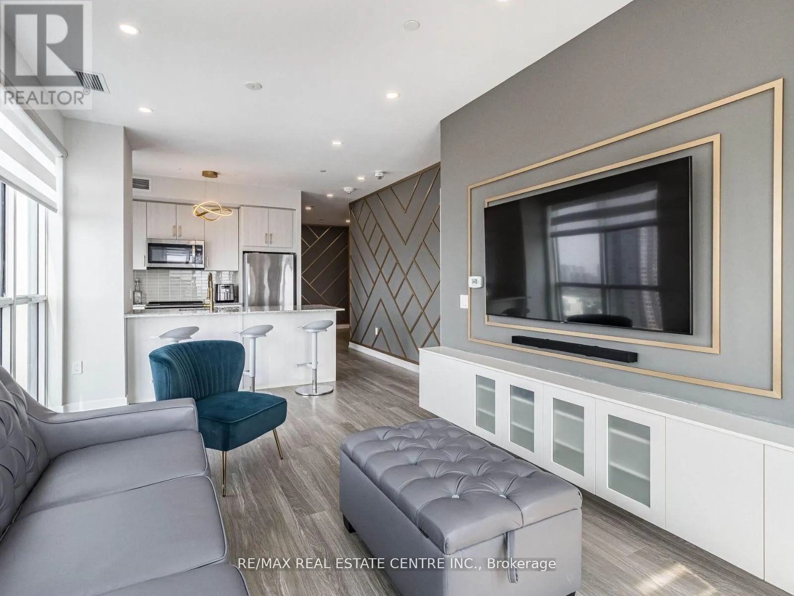 2302 - 4085 PARKSIDE VILLAGE DRIVE