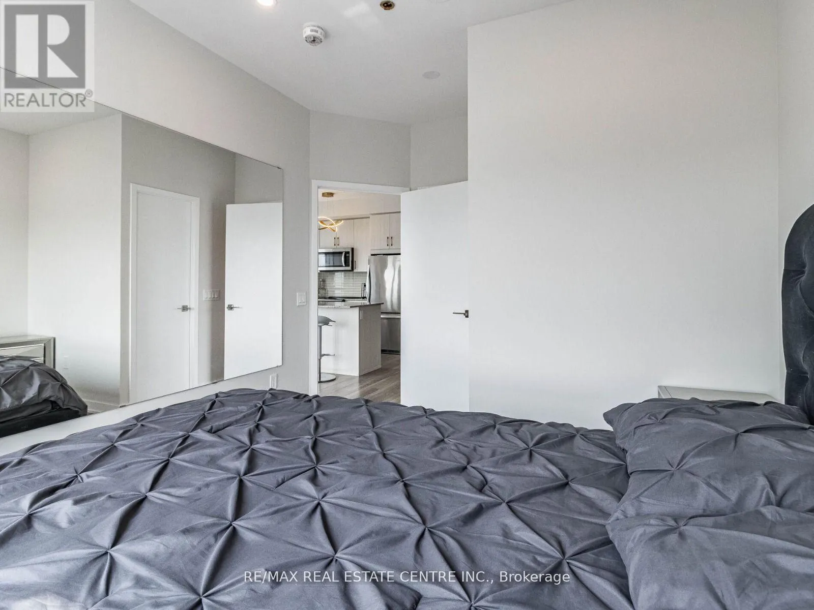 2302 - 4085 PARKSIDE VILLAGE DRIVE
