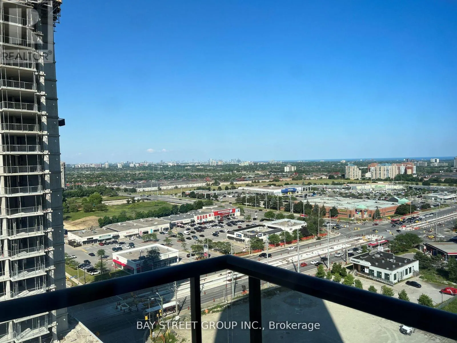 1612 - 35 WATERGARDEN DRIVE