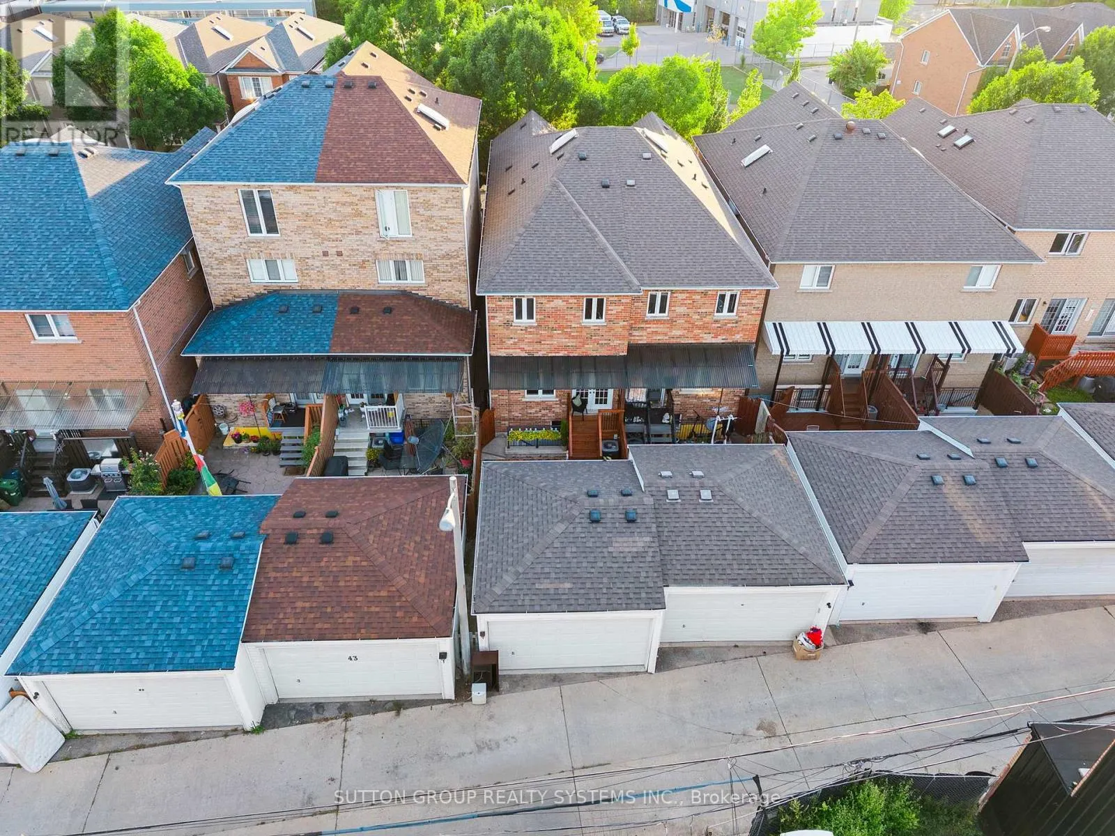 45 ALGARVE CRESCENT