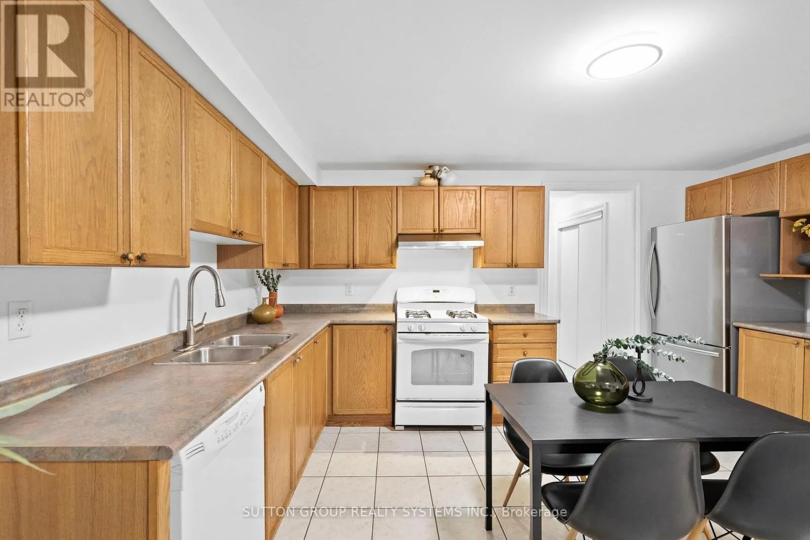 45 ALGARVE CRESCENT