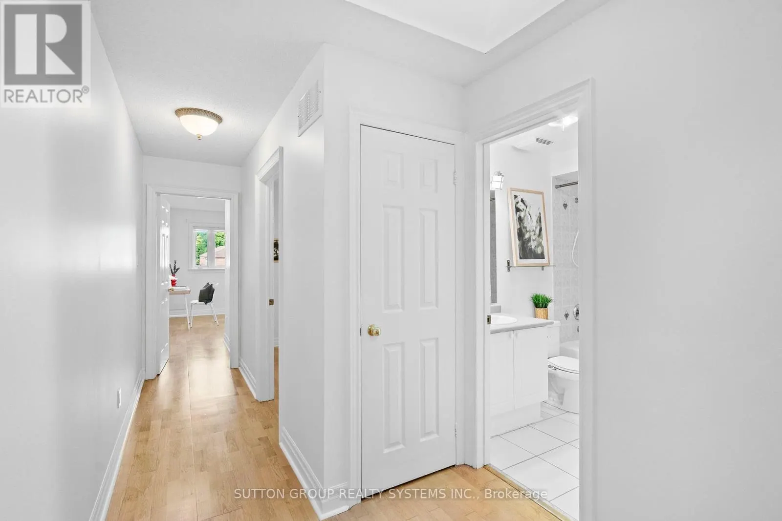 45 ALGARVE CRESCENT